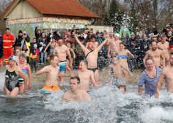 Neujahrsschwimmen 2024 In Jena 06